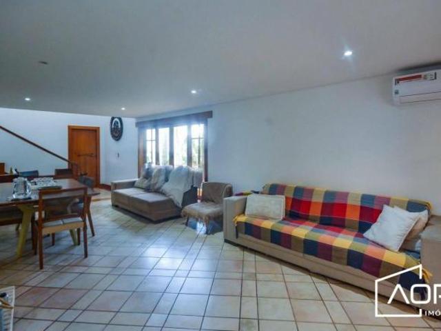 Ótima casa Alphaville 1200m2 de terreno