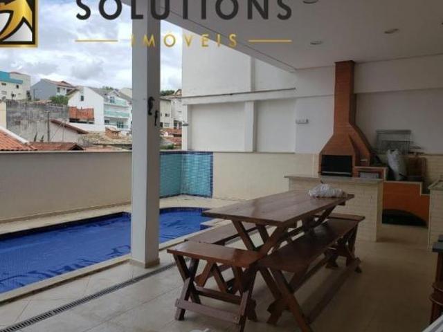 Ótima casa em Nova Caieiras próximo a portaria!