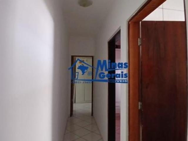ÓTIMA CASA PARA VENDA NO BOSQUE DOS EUCALIPTOS, ZONA SUL DE SÃO JOSÉ DOS CAMPOS!