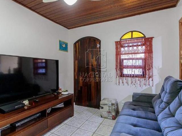 Ótima casa térrea à venda no Jardim Santo Alberto – 2 dormitórios, 4 vagas