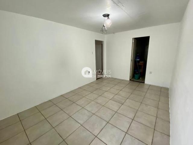 Ótima Casa Térrea de 3 Dormitórios em terreno de 367m²