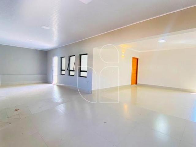Otima casa terreno inteiro com 3 quartos sendo 1 suite Jardim Marilia Mar.