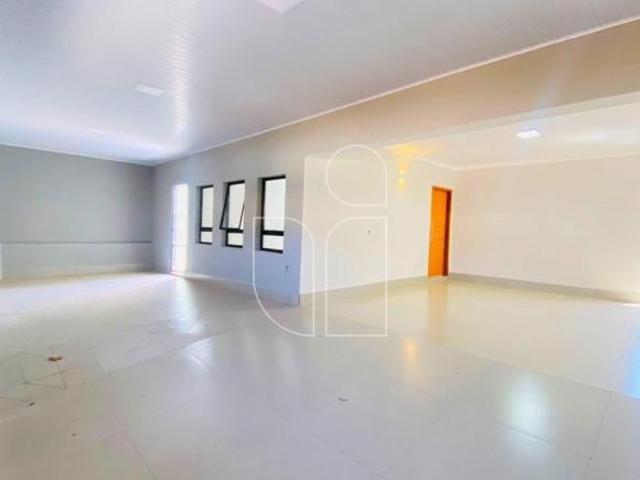 Otima casa terreno inteiro com 3 quartos sendo 1 suite Jardim Marilia Mar.