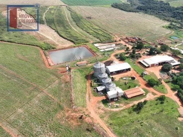 Ótima. fazenda produtiva de porteira fechada.obs. sem o gado