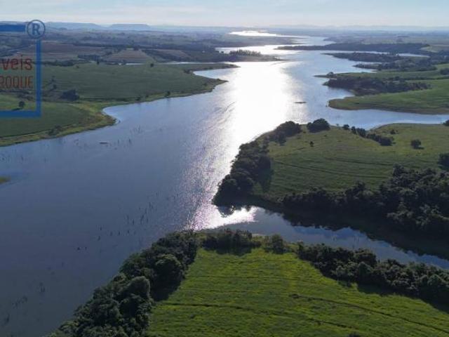 Ótima Fazenda. Região de Fartura para pecuária