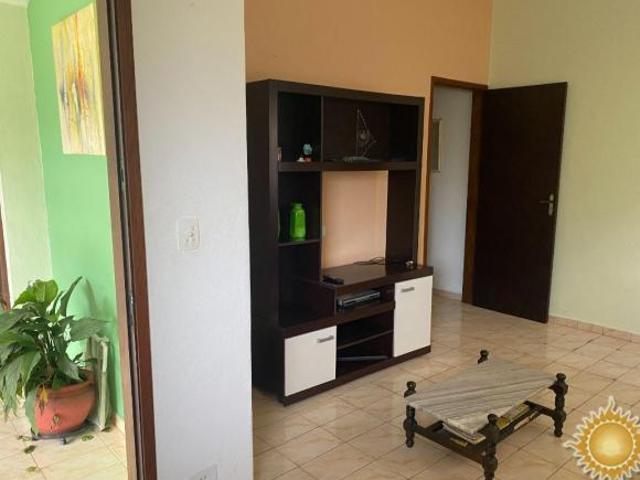 Ótima localização casa com 03 dorm, sendo 01 suíte !