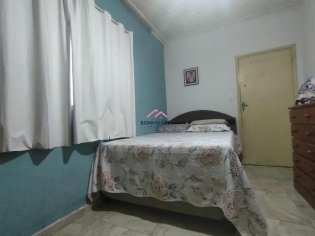 Ótima localização imóvel com 2 dormitórios, 1 banheiro social interno, sala, cozinha, área de serviç