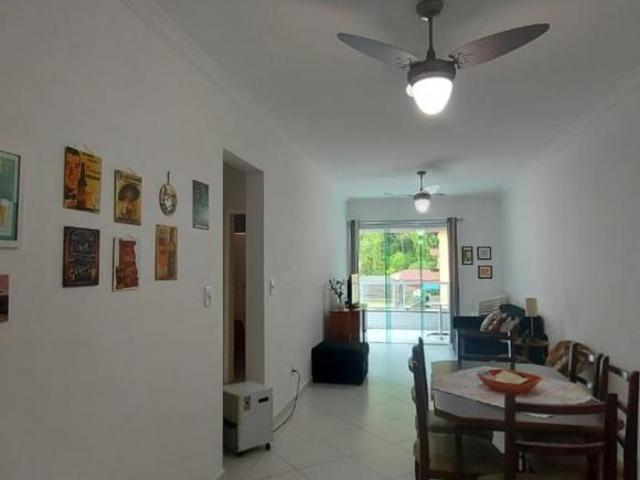 Ótima localização próximo da praia, apto com 03 dorms, 01 suíte, 02 vagas de garagem !