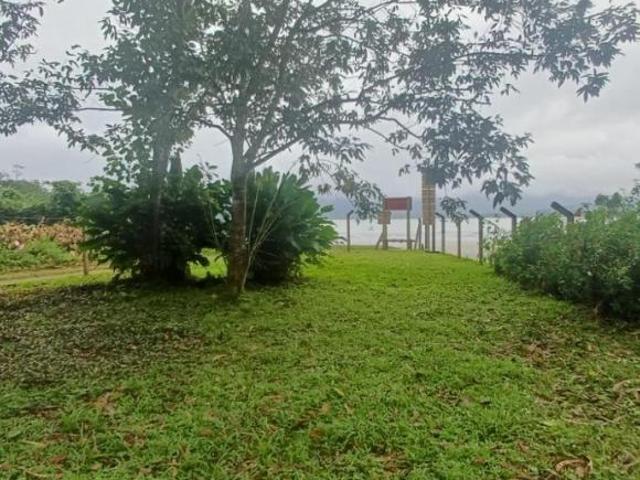 Ótima localização terreno estilo triangulo pé na areia !