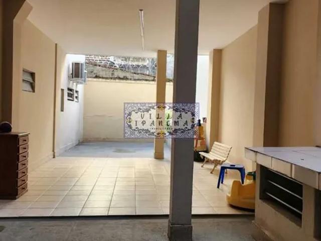 Ótima oportunidade na rua farias de brito, grajaú, 2 quartos, 2 banheiros e área de serviço