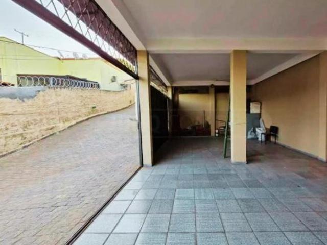 Ótima Oportunidade! Terreno com 3 Casas à Venda Ideal para Investidores ou Famílias Grandes!