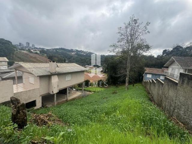 Ótima oportunidade, terreno de 468,00m2, em uma bairro tranquilo, próximo ao ce