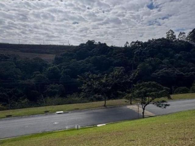 Ótimo terreno à venda 749M² em condomínio fechado Residencial Campos do Conde