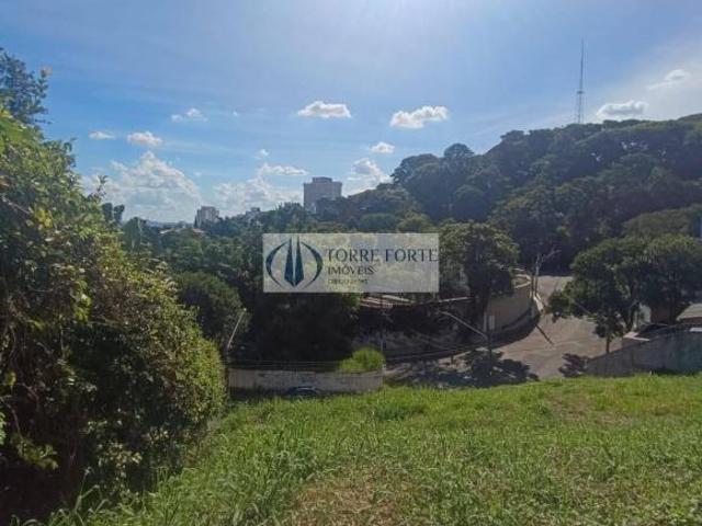Ótimo terreno com 560 m² no Alto de Pinheiros, pronto para construir