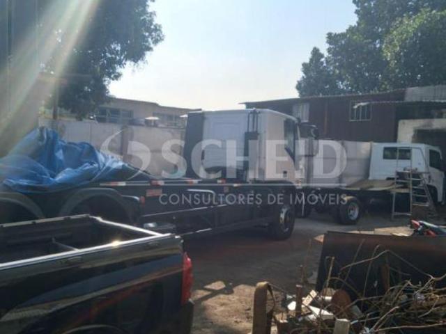 ÓTIMO TERRENO COM GALPÃO DE 790M². BOA LOCALIZAÇÃO