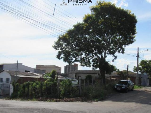 Ótimo Terreno de esquina 240m²