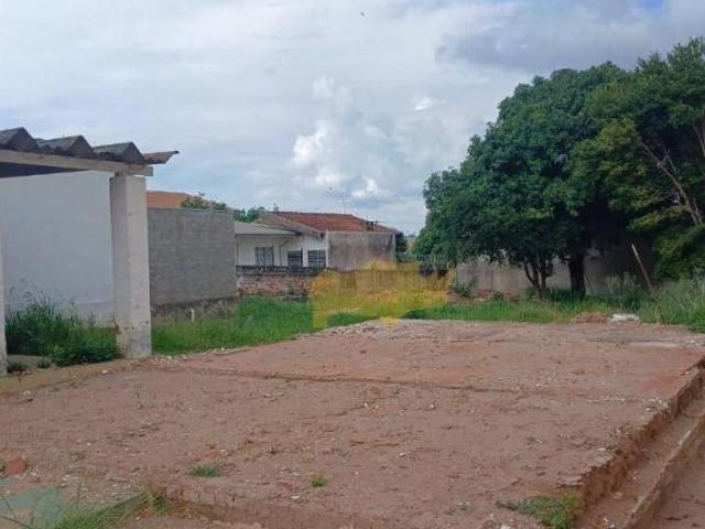 Ótimo terreno, em excelente localização de 884,6 m²
