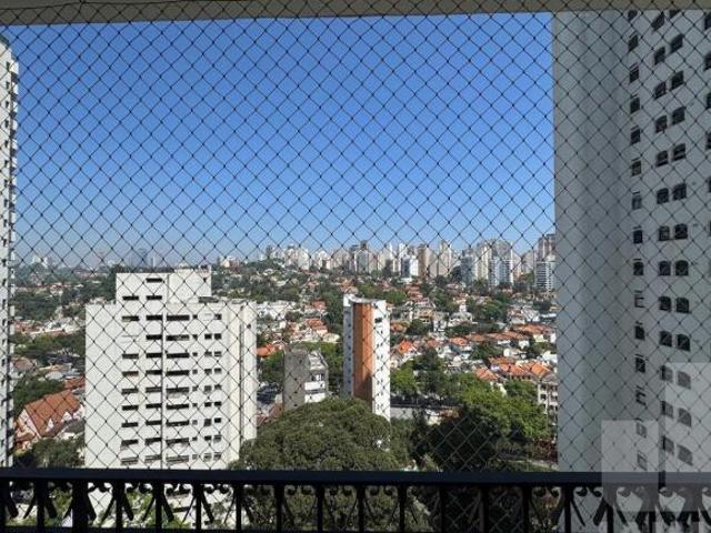 Ótimo apartamento, em rua nobre de Higienópolis