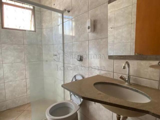 Ótimo Apartamento Residencial 2 Dormitórios / Jardim Santa Lúcia