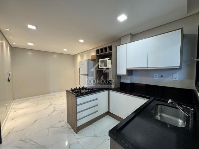 ÓTIMO APARTAMENTO SEMI MOBILIADO DE 2 DORMITÓRIOS