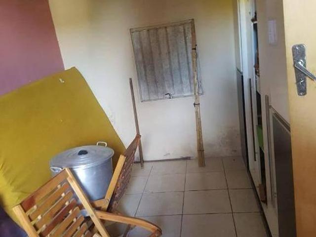 Ótimo imóvel escriturado com terreno 10x37 na jardim Viamar estuda proposta