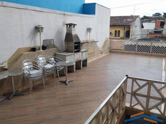 Ótimo Sobrado à Venda com 1 suíte Vila Pestana / Jardim Roberto