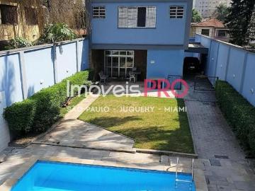 Ótimo sobrado com terreno de 500m² no Campo Belo