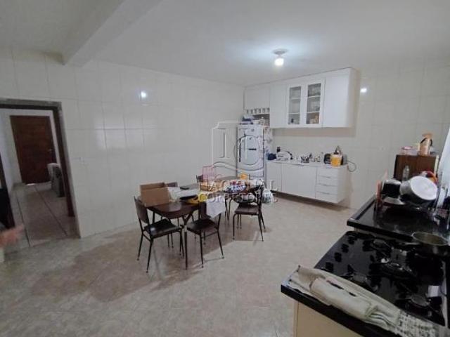 Ótimo sobrado para venda no Bairro Bangú – 3 dormitórios e 6 vagas cobertas