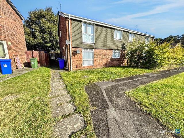 Otley Close, Cramlington. 2 bed ground floor flat to rent £750 pcm £173 pw