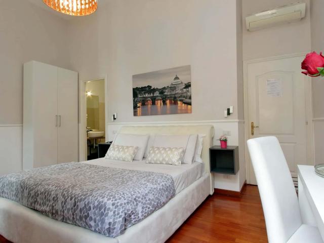 Otranto Vatican Apartment