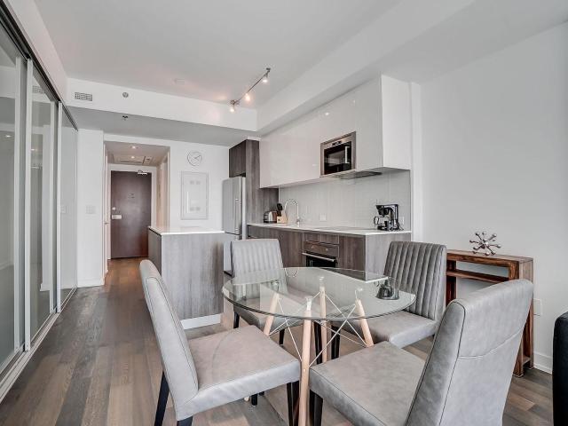 Ottawa Furnished Condo for Rent Cozy 2 Bedroom with Air Conditioning