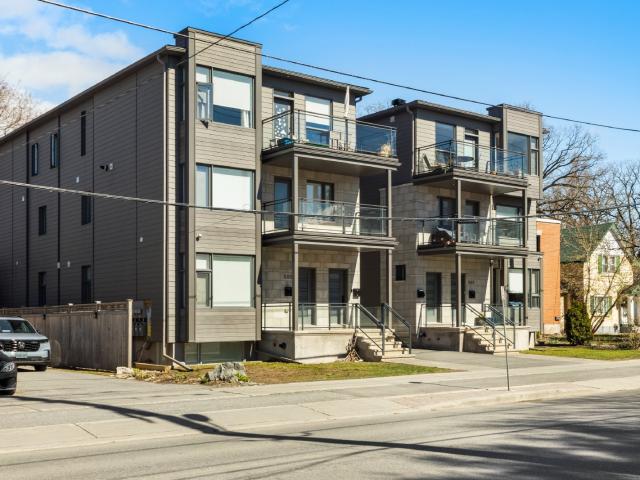 505 Churchill Avenue 5 Ottawa, ON K1Z 5E4