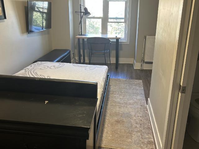 Ottawa, ON K1N 7T8 68 Sweetland Avenue 3F