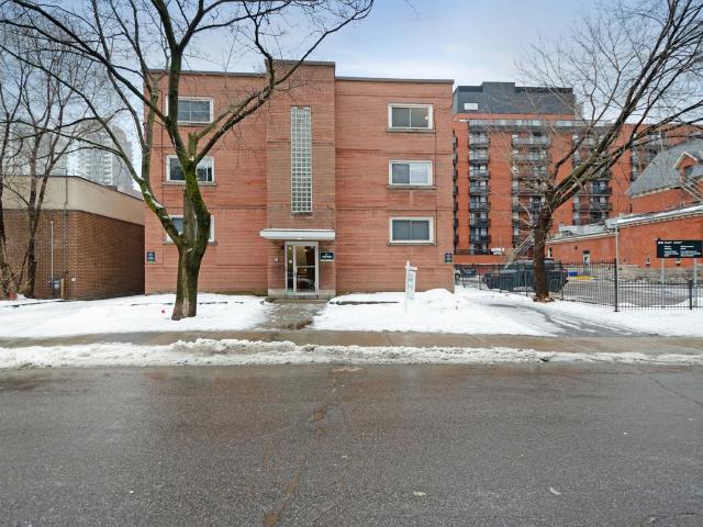 Ottawa, ON K2P 0H7 161 Somerset Street West 4