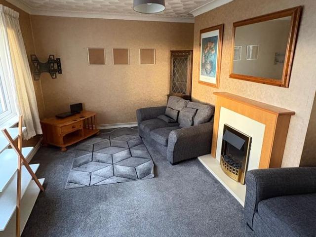 Ottawa Road, Weston Super Mare BS23, 2 bed flat to rent, £995 pcm | PrimeLocation