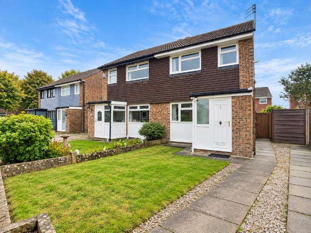 Ottery Close, Southport PR9 3 bed house to rent £1,200 pcm £277 pw