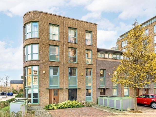Ottley Drive, Kidbrooke Village. 4 bed house to rent £3,250 pcm £750 pw