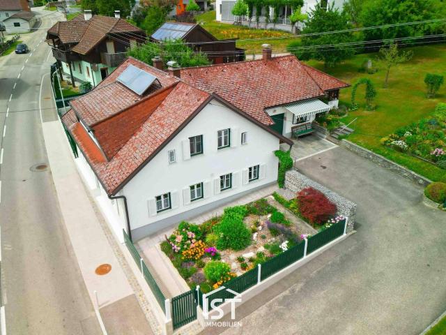 Ottnang Liebevoll gepflegtes Wohnhaus mit großem Garten