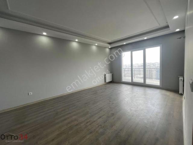Otto 34'den Olcay Point Sitesinde Geniş M2li 2+1 Daire 156m2