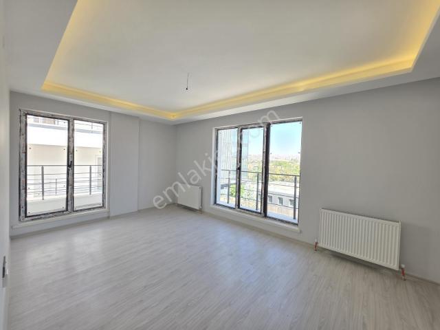 Oturum Başlamış Sıfır Bina Kapalı Mutfak Manzaralı 2+1 Daire
