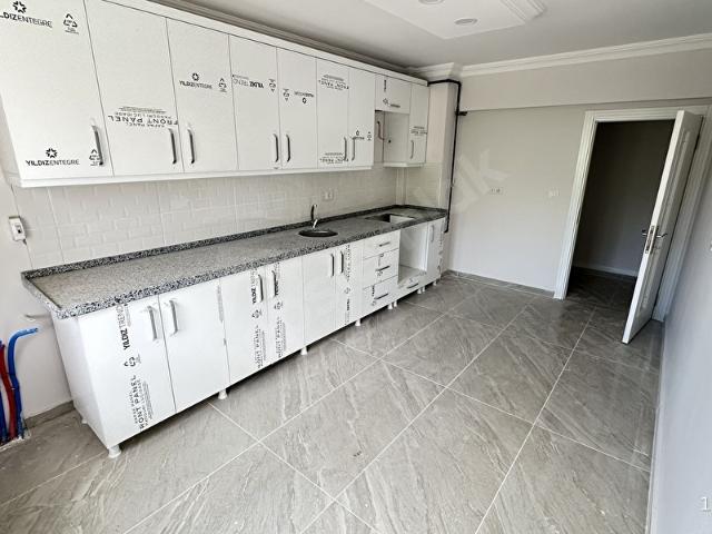OTURUMA HAZIR GENİŞ FERAH 3+1EBEVEYN BANYOLU KULLANIŞLI DAİRE
