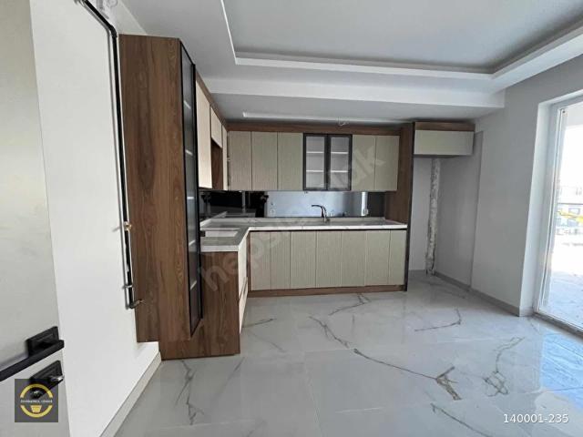 OTURUMA HAZIR İSKANI ALINMIŞ KONUMUYLA ÖNE ÇIKAN 3+1 DAİRE