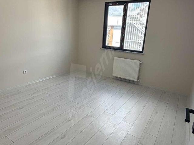 OTURUMA HAZIR KAPALI OTOPARKSIFIR TERAS BALKON 2 BANYO