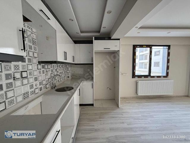 OTURUMA HAZIR YENİ BİNADA SATILIK 1+1 DAİRE FIRSATI