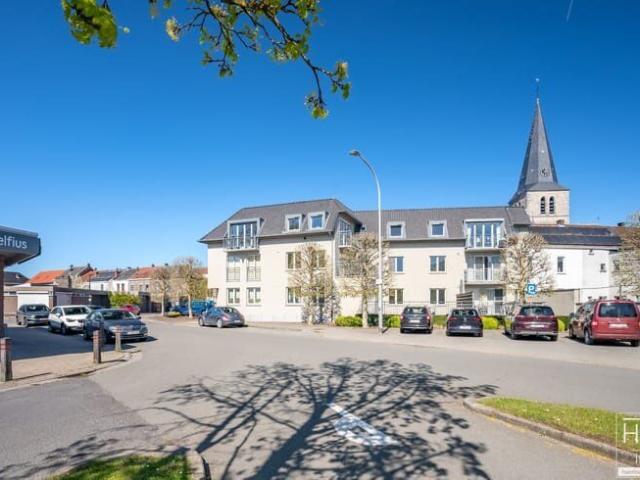 OUDENAARDE Knap appartement met 2 SLPK. op topligging t.