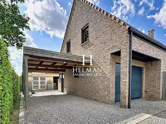 Oudezeele 59670 Achat / Vente maison 9 pièces t9 piscine terrasse