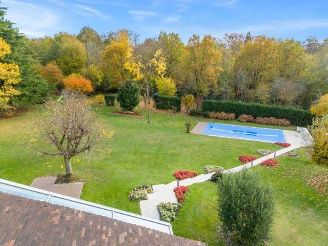 Ouest parisien – Propriété contemporaine d'architecte en lisière de forêt