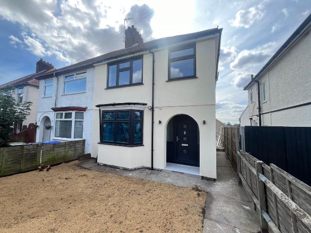 Oulton Road, Lowestoft NR32, 3 bed property to rent, £1,295 pcm | PrimeLocation