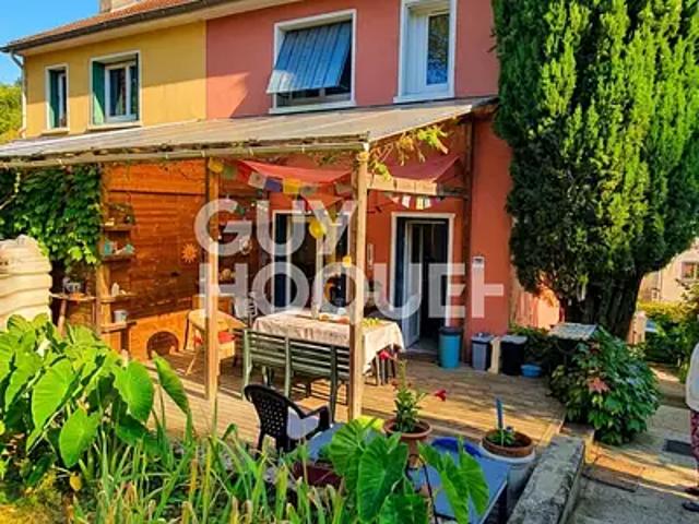 Oullins 69600 Achat / Vente maison 5 pièces t5 au dernier étage piscine
