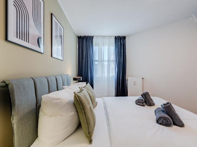 Our charming 3 room flat in an idyllic location in Tegel, Berlin Amsterdam Apartments for Rent